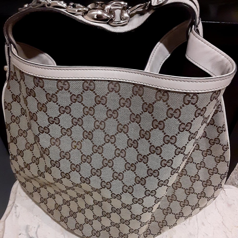 Gucci - Picture 2 of 10